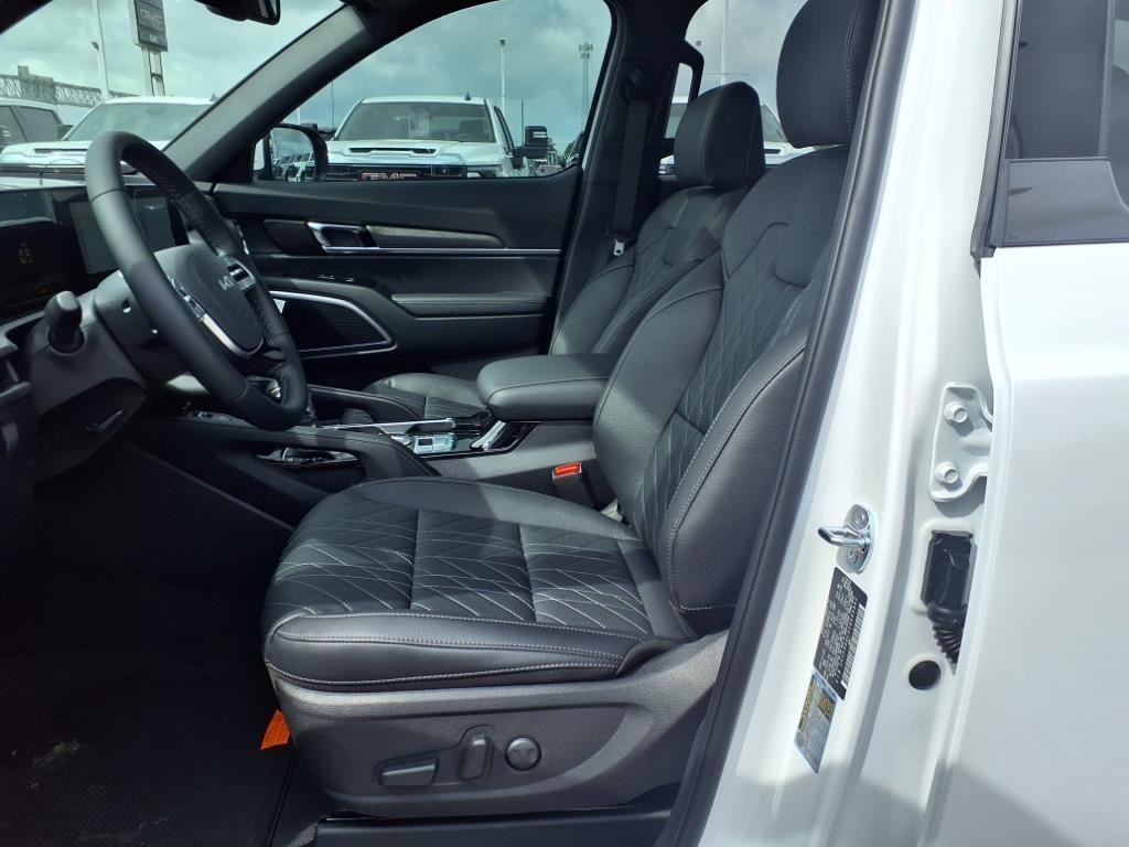 new 2025 Kia Telluride car, priced at $46,595