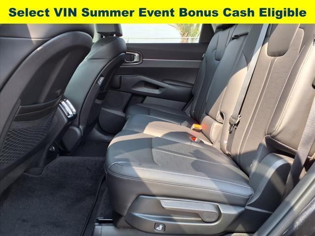 new 2025 Kia Sorento car, priced at $33,616
