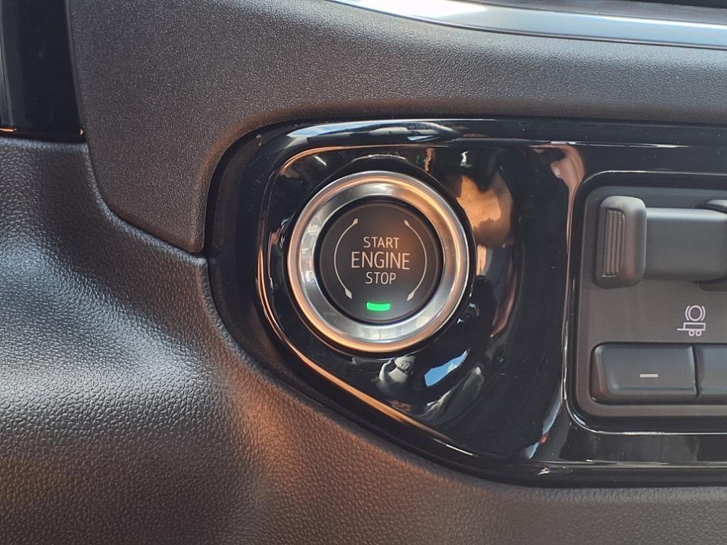 new 2025 GMC Sierra 1500 car, priced at $53,209