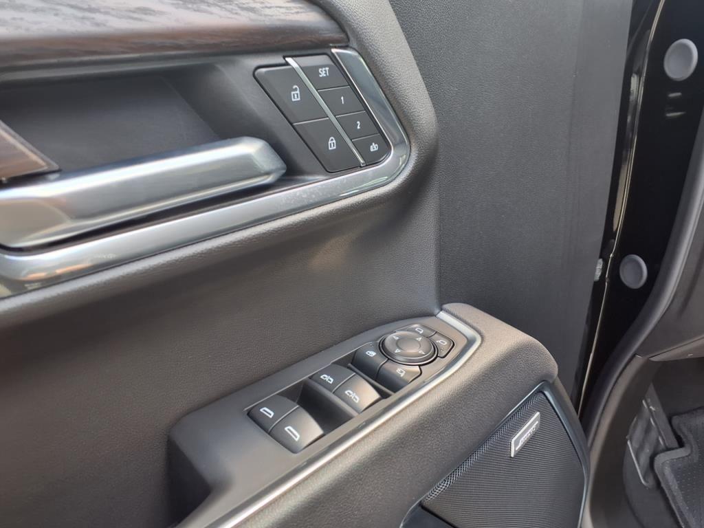 new 2025 GMC Sierra 1500 car, priced at $53,209