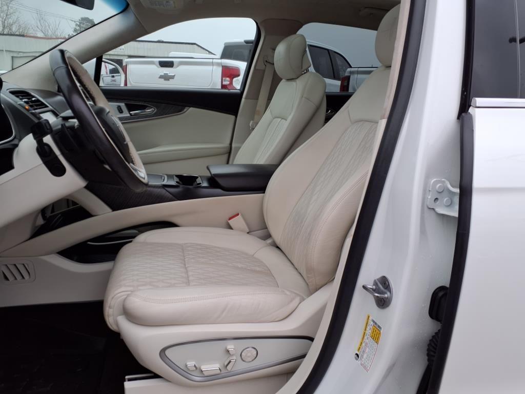 used 2020 Lincoln Nautilus car, priced at $30,991