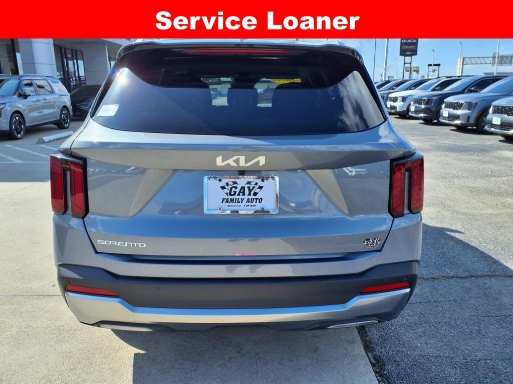 new 2025 Kia Sorento car, priced at $33,991