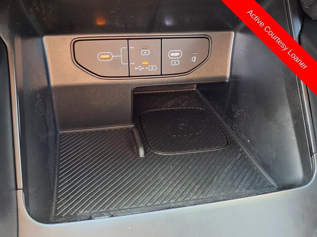 new 2025 Kia Sorento car, priced at $32,952