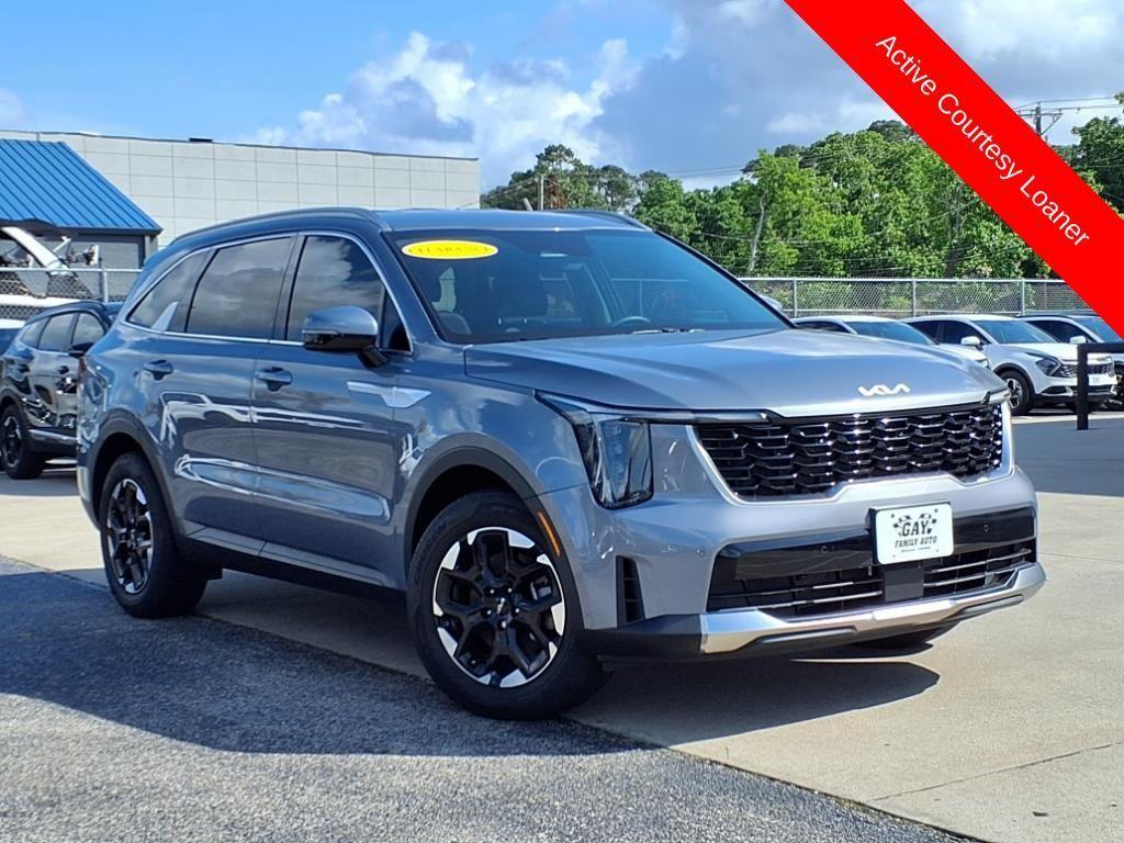 new 2025 Kia Sorento car, priced at $32,952