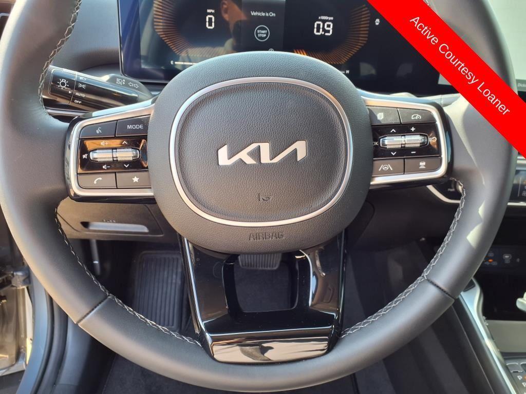 new 2025 Kia Sorento car, priced at $32,952