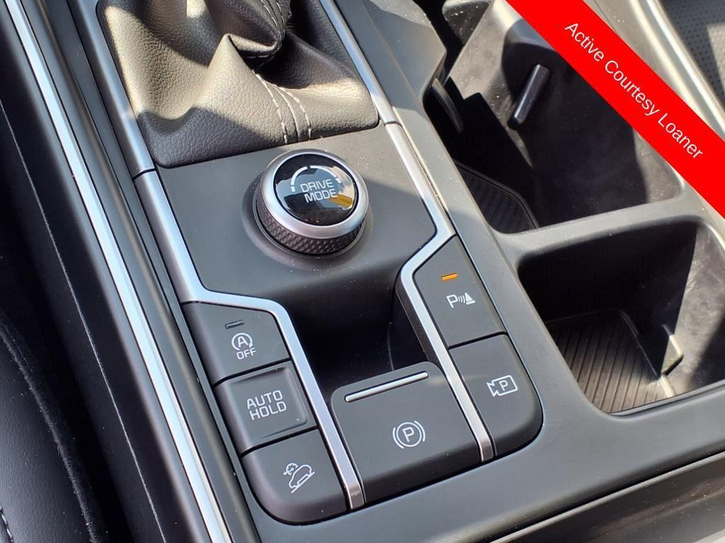 new 2025 Kia Sorento car, priced at $32,952