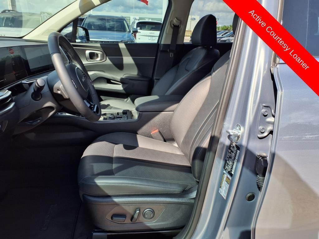 new 2025 Kia Sorento car, priced at $32,952