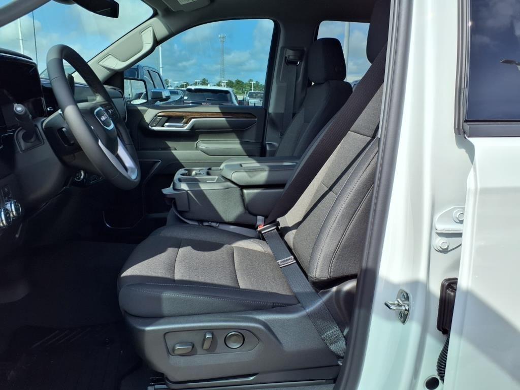 new 2025 GMC Sierra 1500 car, priced at $49,727
