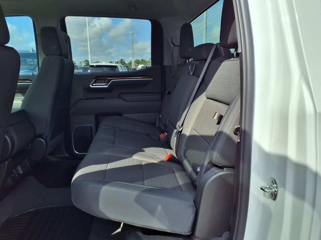 new 2025 GMC Sierra 1500 car, priced at $49,727