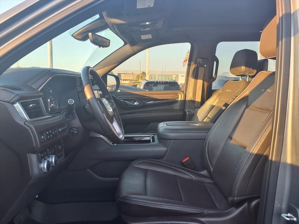 used 2021 GMC Yukon XL car, priced at $47,991