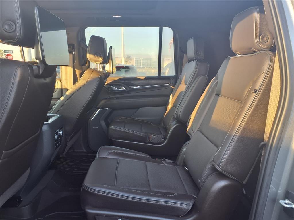 used 2021 GMC Yukon XL car, priced at $47,991