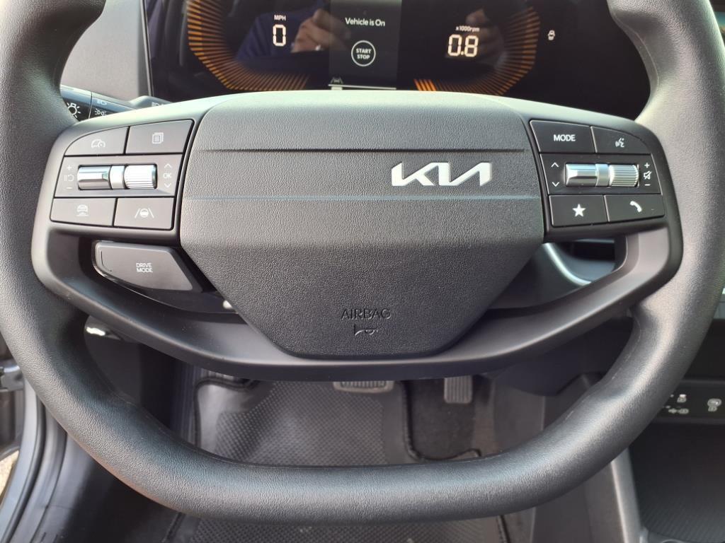 new 2025 Kia K4 car, priced at $22,957