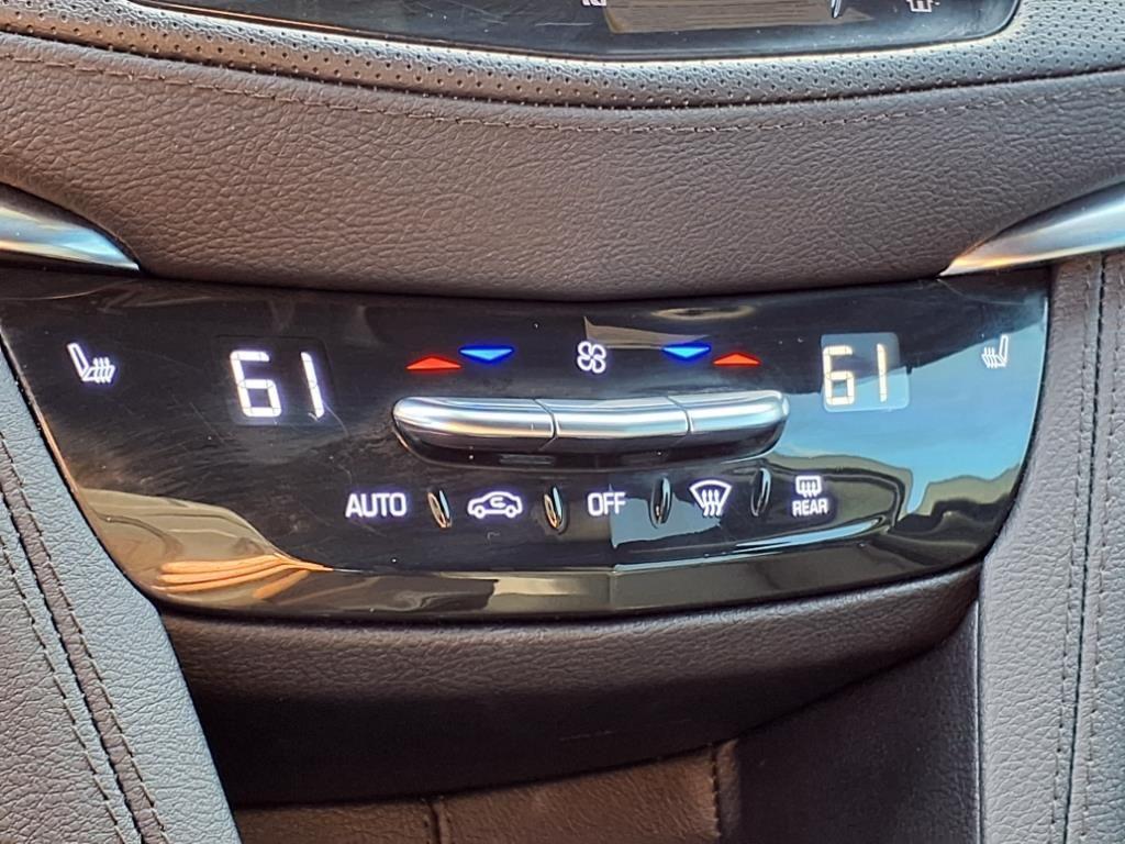 used 2021 Cadillac XT6 car, priced at $28,991