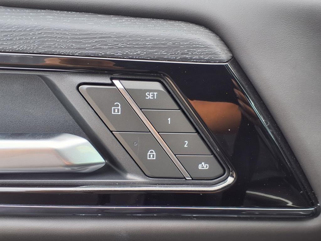 new 2025 GMC Yukon car, priced at $102,334