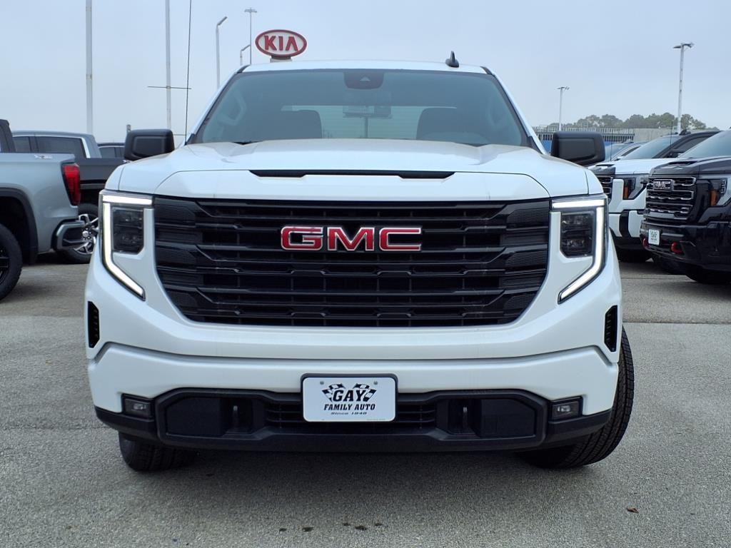 new 2025 GMC Sierra 1500 car, priced at $47,058