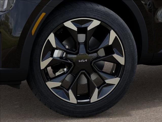 new 2025 Kia Sorento car, priced at $41,235