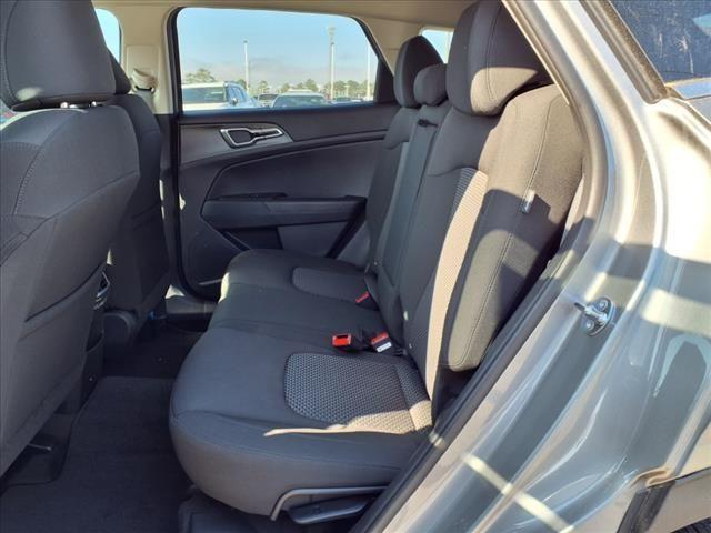 new 2025 Kia Sportage car, priced at $27,512