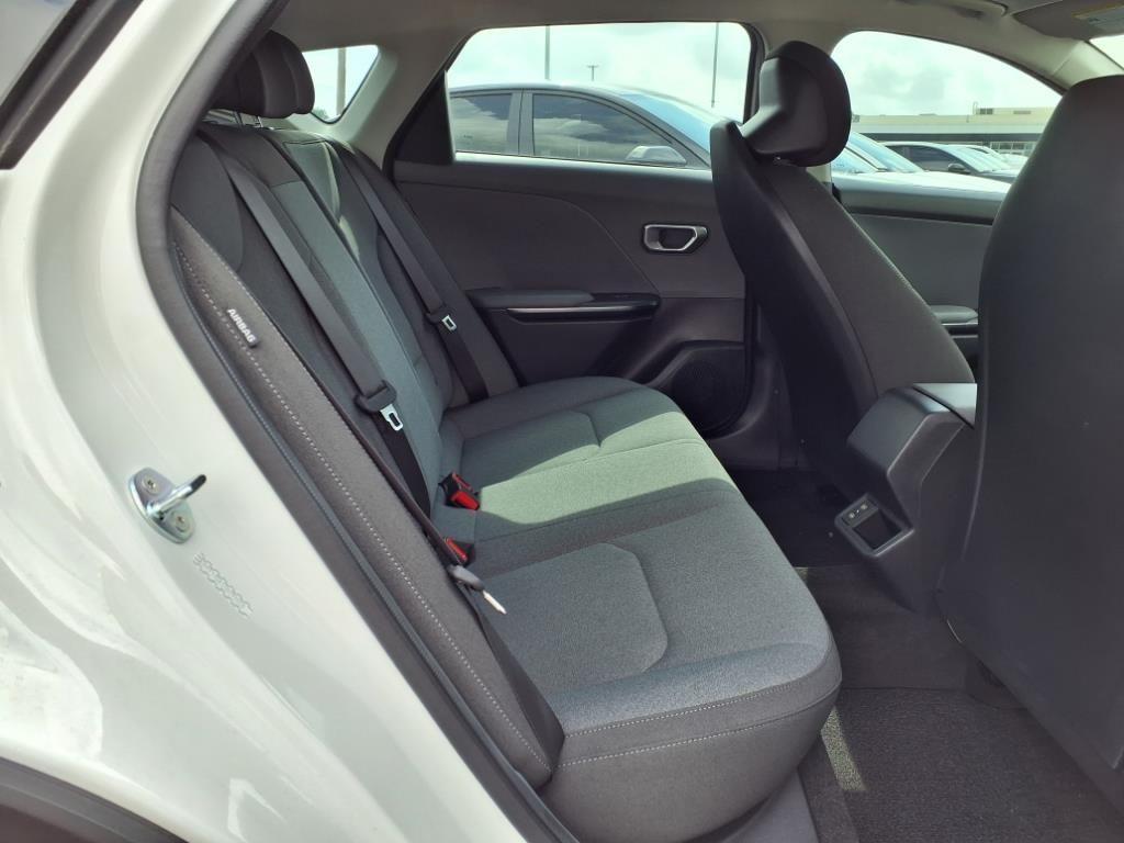new 2025 Kia K4 car, priced at $23,313