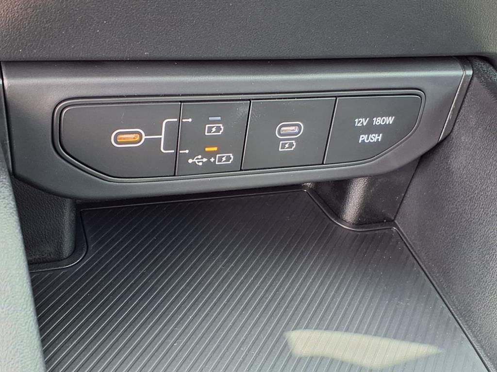 new 2025 Kia K4 car, priced at $23,313