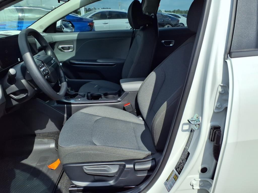 new 2025 Kia K4 car, priced at $23,313