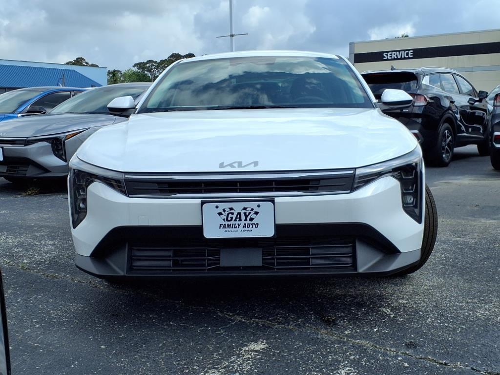 new 2025 Kia K4 car, priced at $23,313