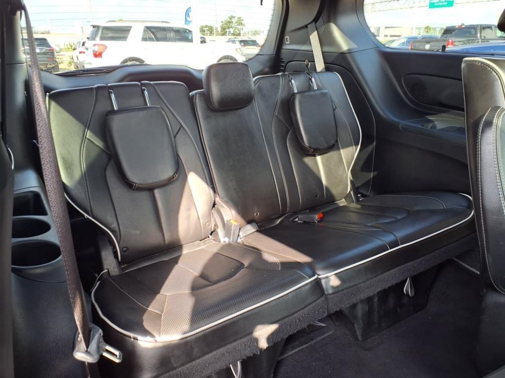 used 2020 Chrysler Pacifica Hybrid car, priced at $20,892