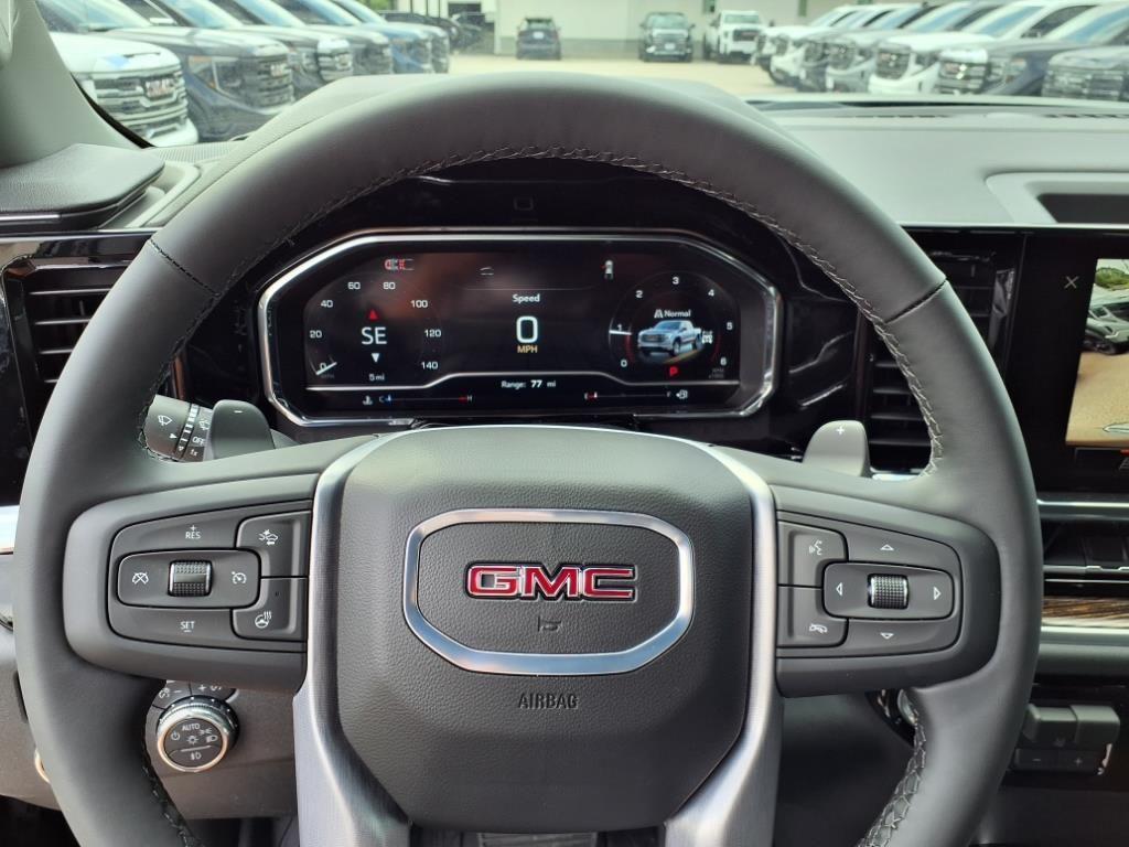 new 2025 GMC Sierra 1500 car, priced at $55,372