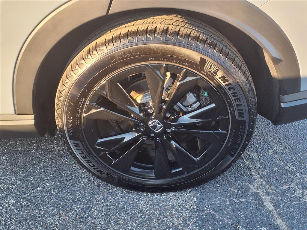 used 2025 Honda CR-V Hybrid car, priced at $37,991