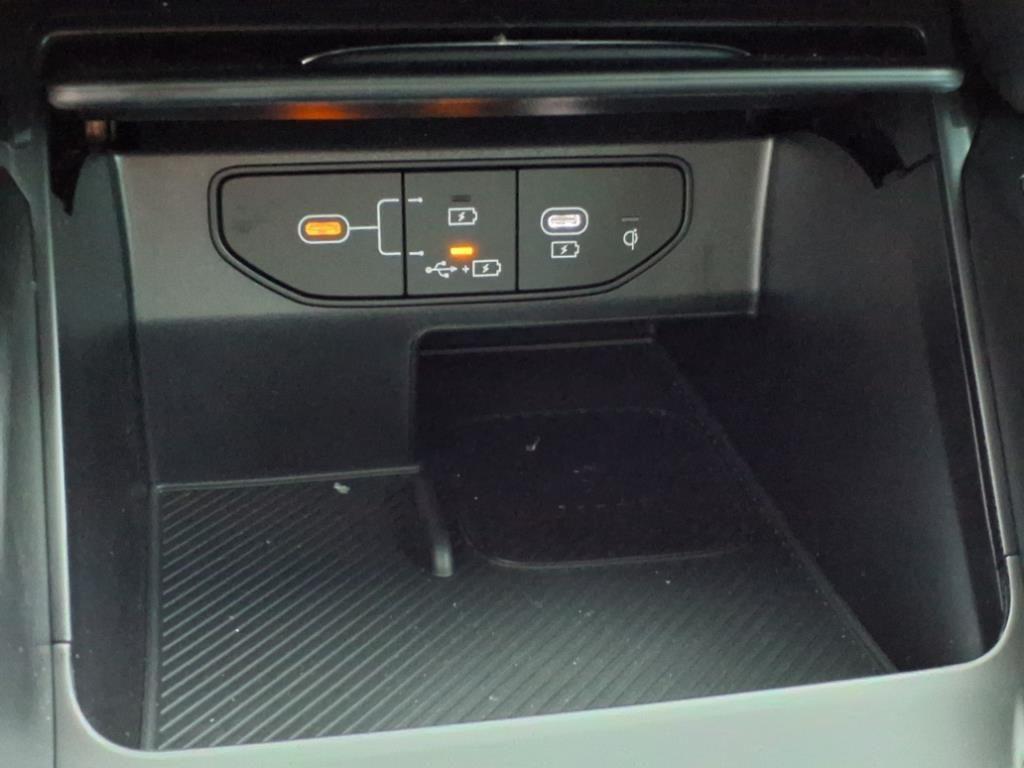 new 2025 Kia Sorento Hybrid car, priced at $41,282