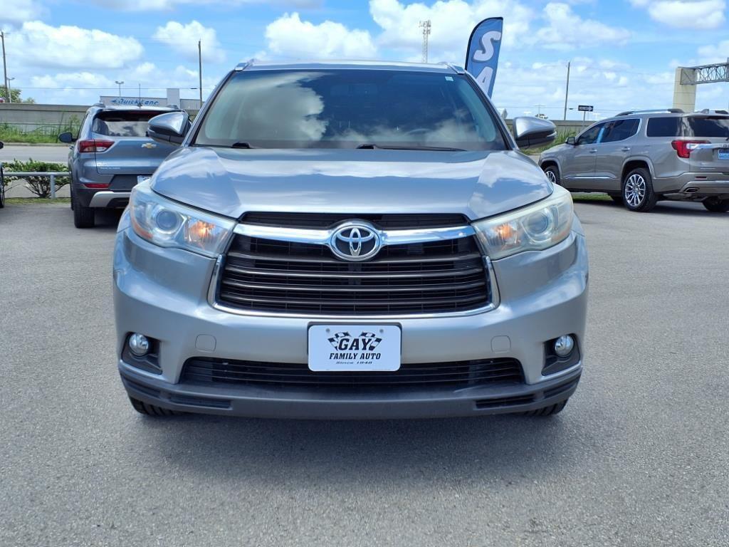 used 2016 Toyota Highlander car, priced at $15,991