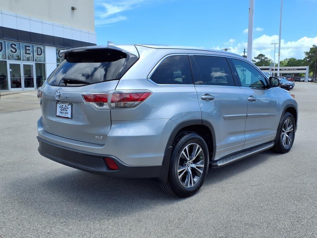 used 2016 Toyota Highlander car, priced at $15,991