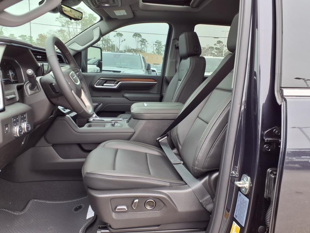 new 2025 GMC Sierra 2500 car, priced at $82,264