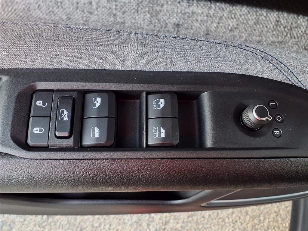 used 2022 Jeep Compass car, priced at $18,991