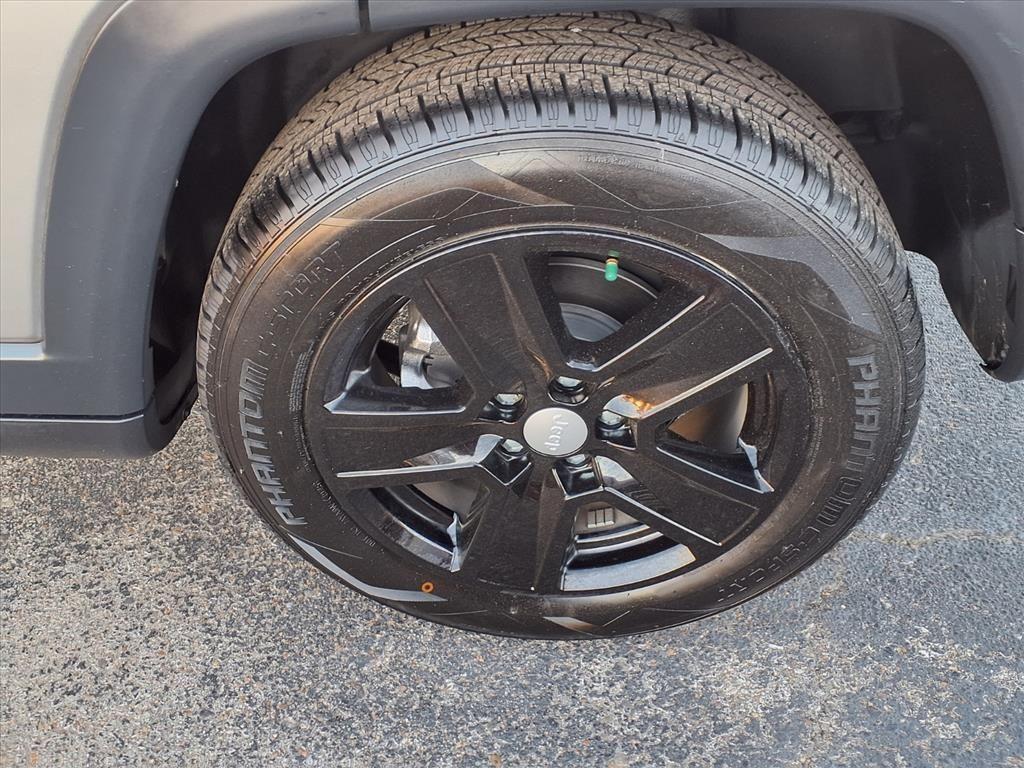 used 2022 Jeep Compass car, priced at $18,991