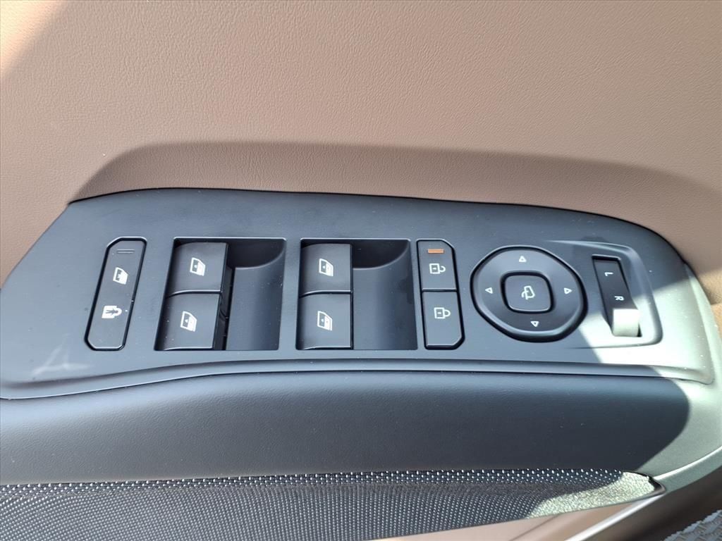 new 2026 Kia EV9 car, priced at $67,720