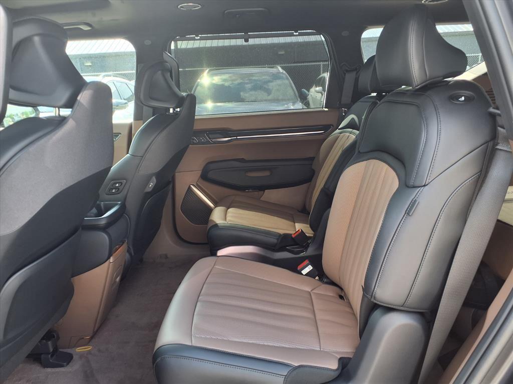 new 2026 Kia EV9 car, priced at $67,720