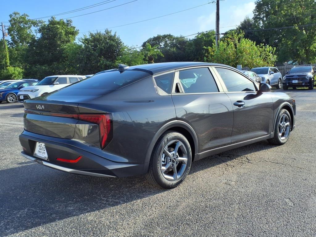 new 2025 Kia K4 car, priced at $22,457
