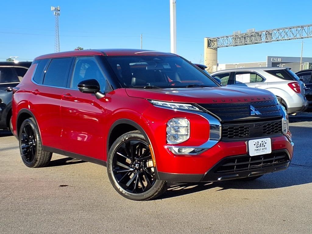 used 2023 Mitsubishi Outlander car, priced at $24,491