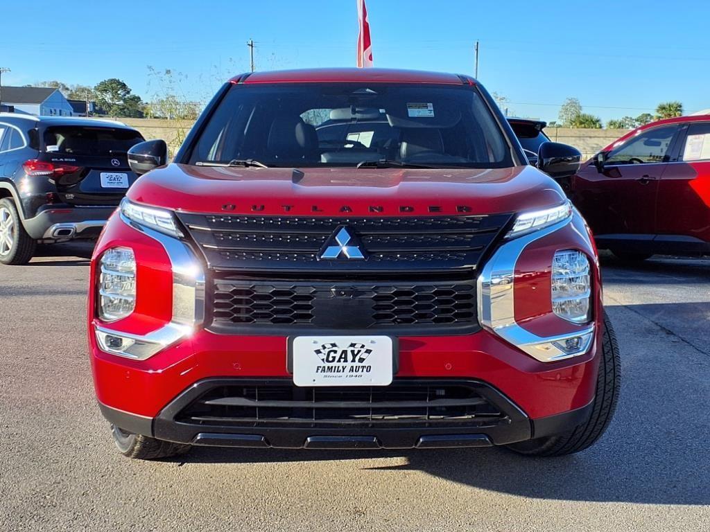 used 2023 Mitsubishi Outlander car, priced at $24,491