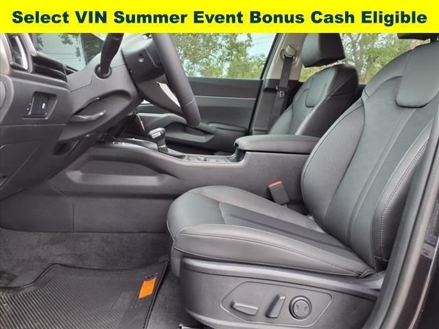 new 2025 Kia Sorento car, priced at $37,516