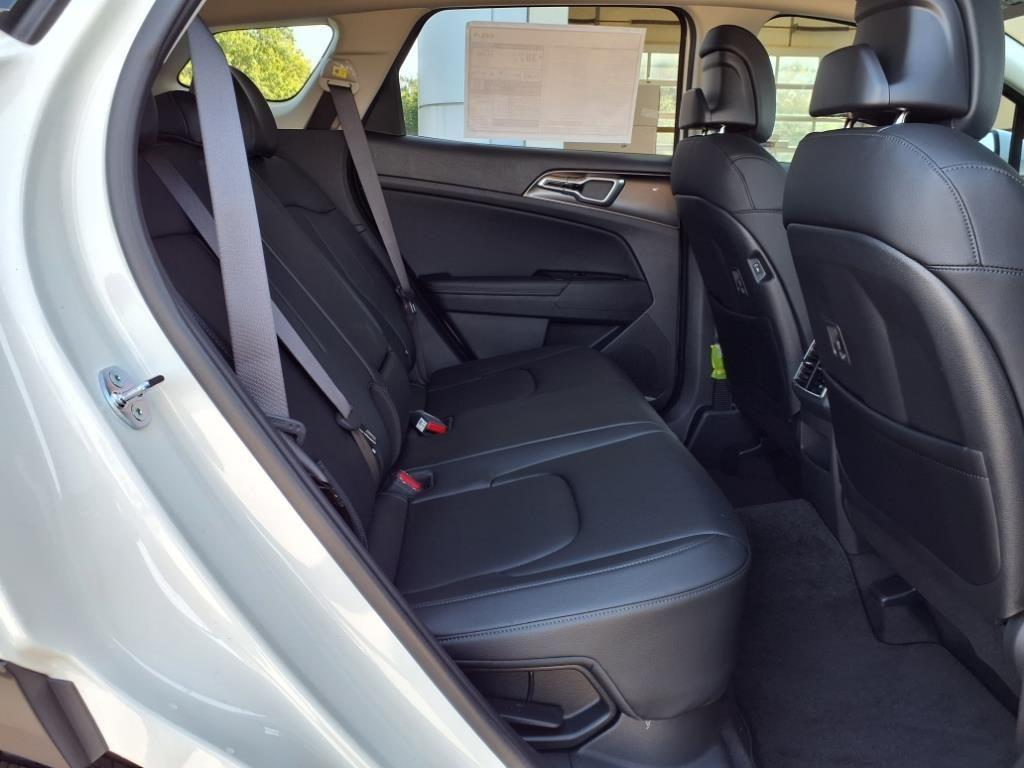 new 2025 Kia Sportage Hybrid car, priced at $32,899