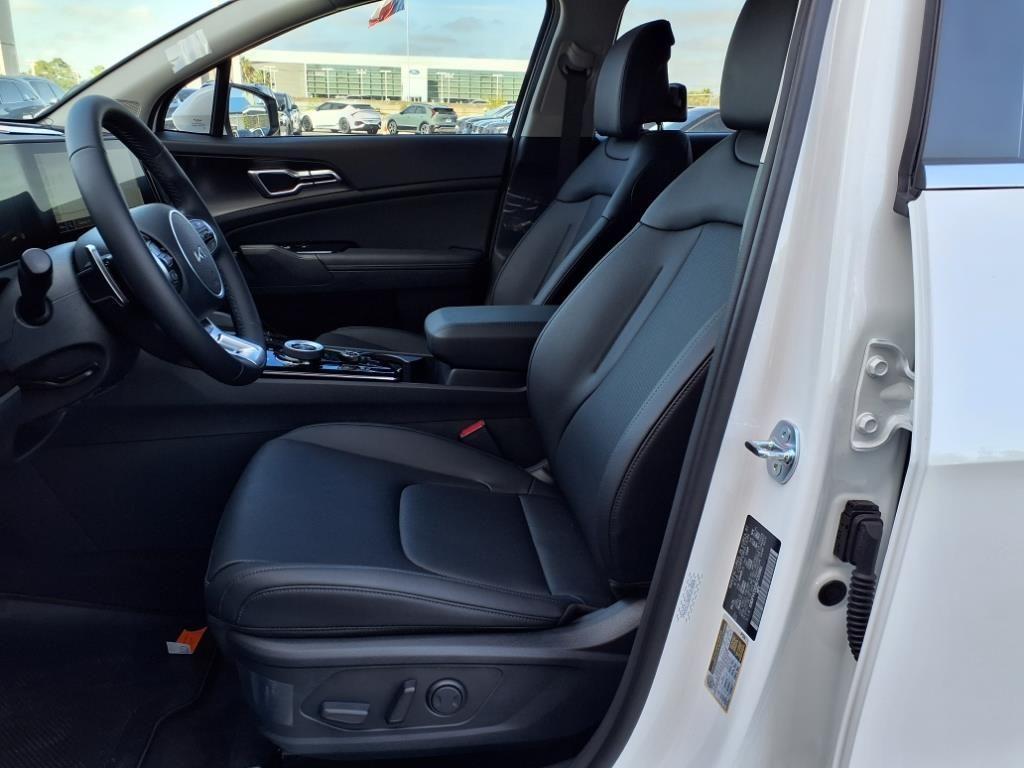new 2025 Kia Sportage Hybrid car, priced at $32,899