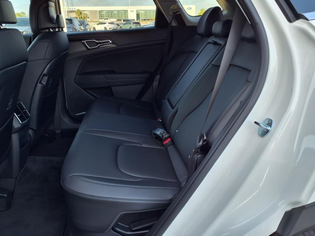 new 2025 Kia Sportage Hybrid car, priced at $32,899