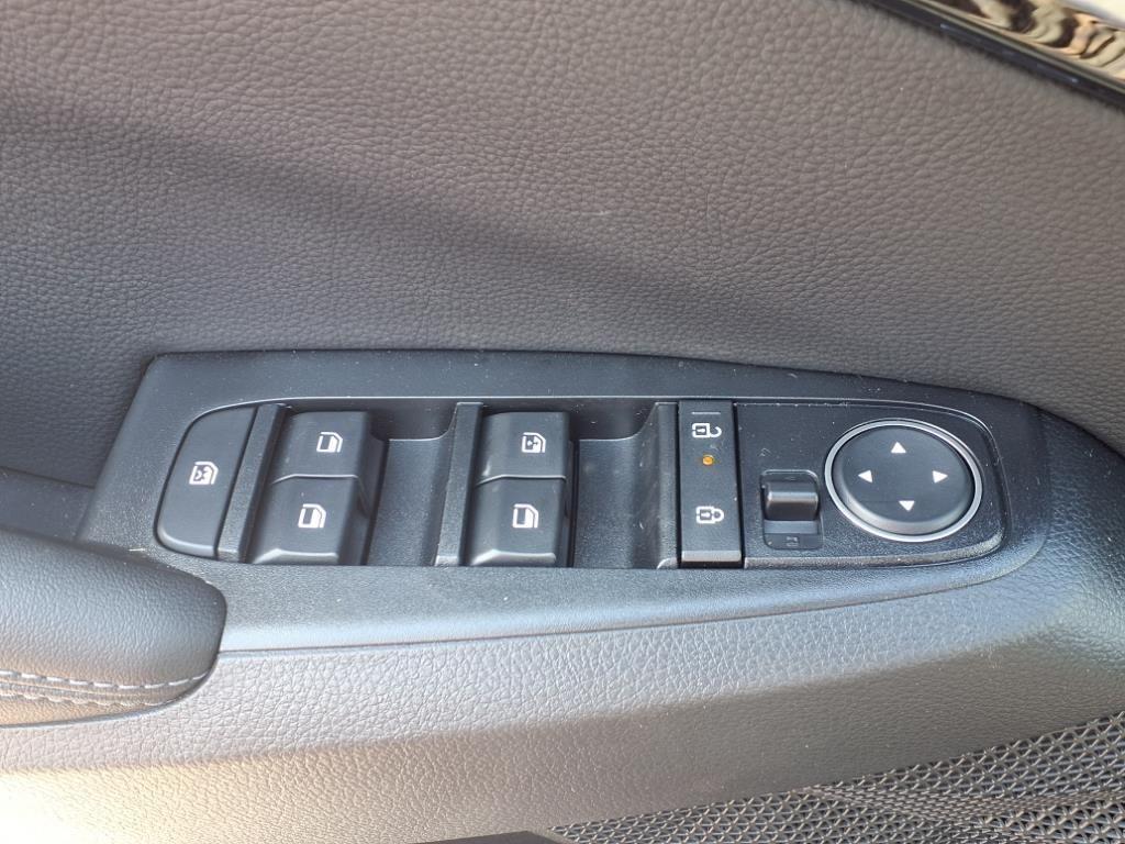 new 2025 Kia Seltos car, priced at $25,508