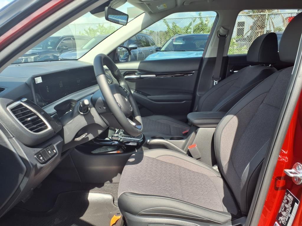 new 2025 Kia Seltos car, priced at $25,508