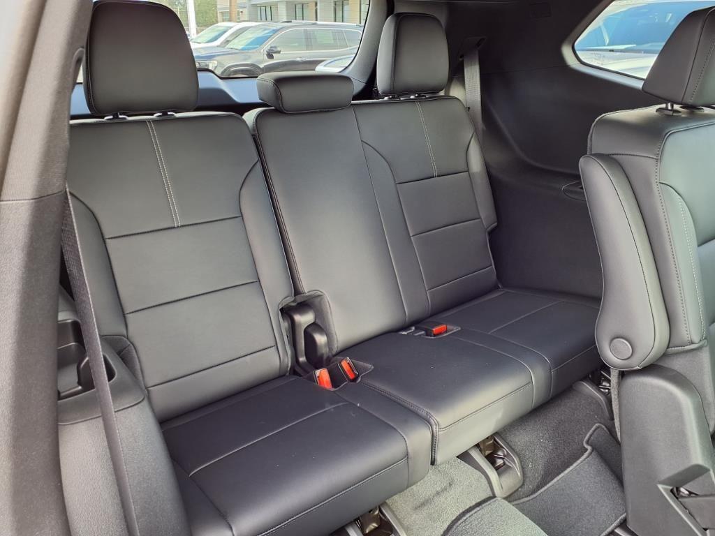 new 2025 GMC Acadia car, priced at $42,552