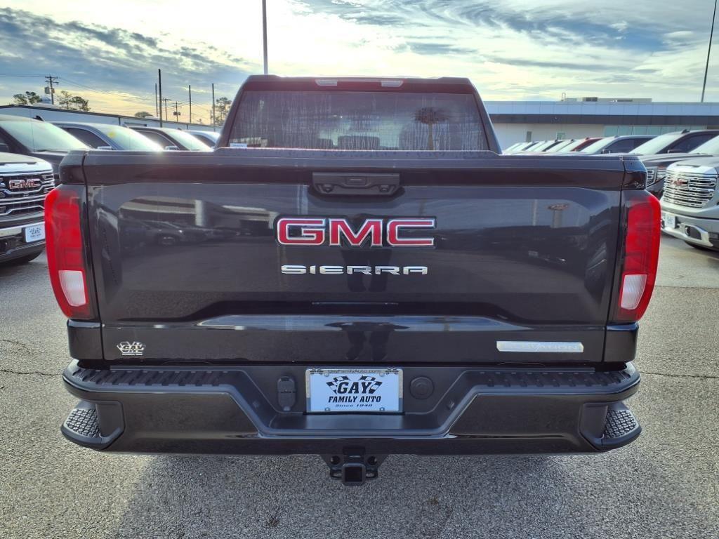 new 2025 GMC Sierra 1500 car, priced at $43,990