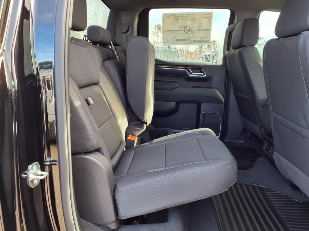 new 2025 GMC Sierra 1500 car, priced at $43,990