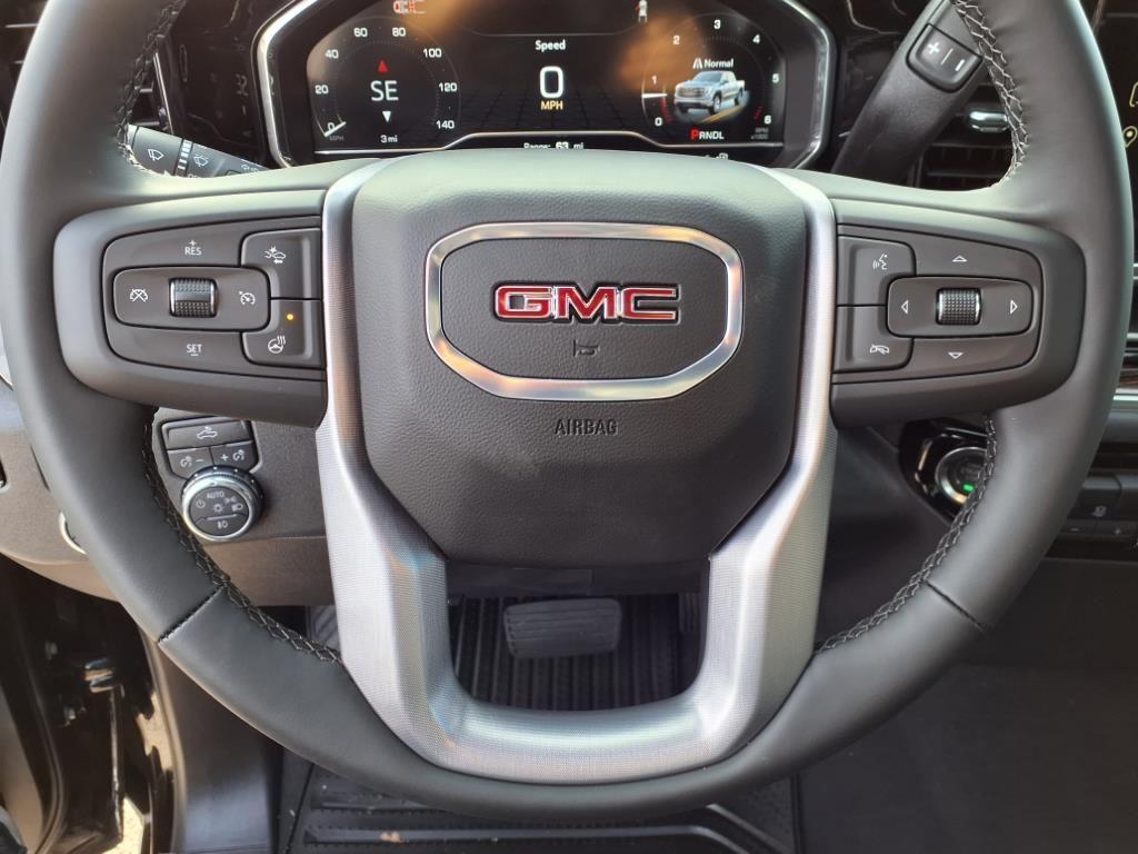 new 2025 GMC Sierra 1500 car, priced at $43,990