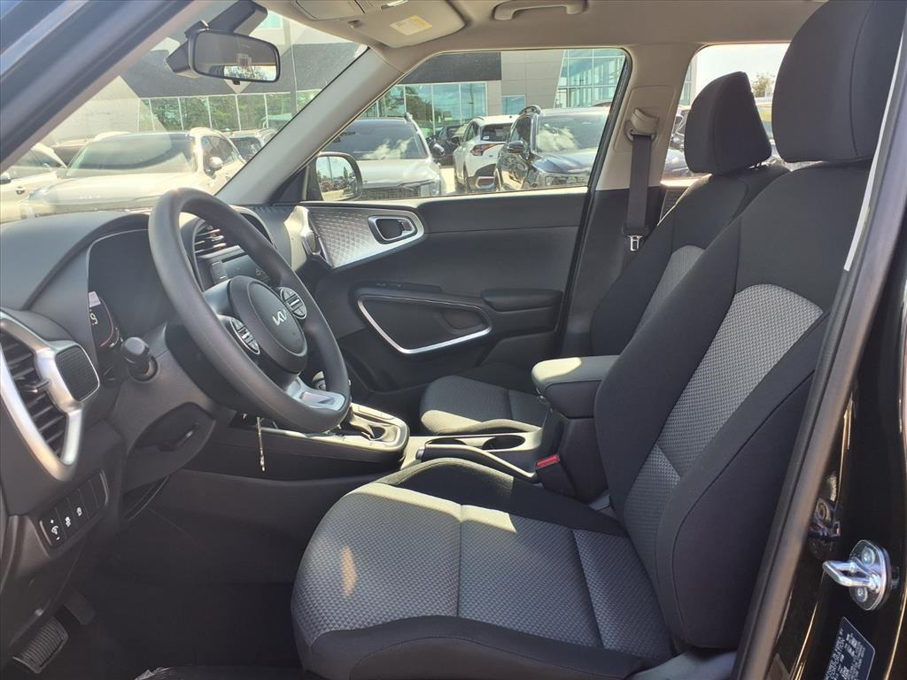 new 2025 Kia Soul car, priced at $21,398